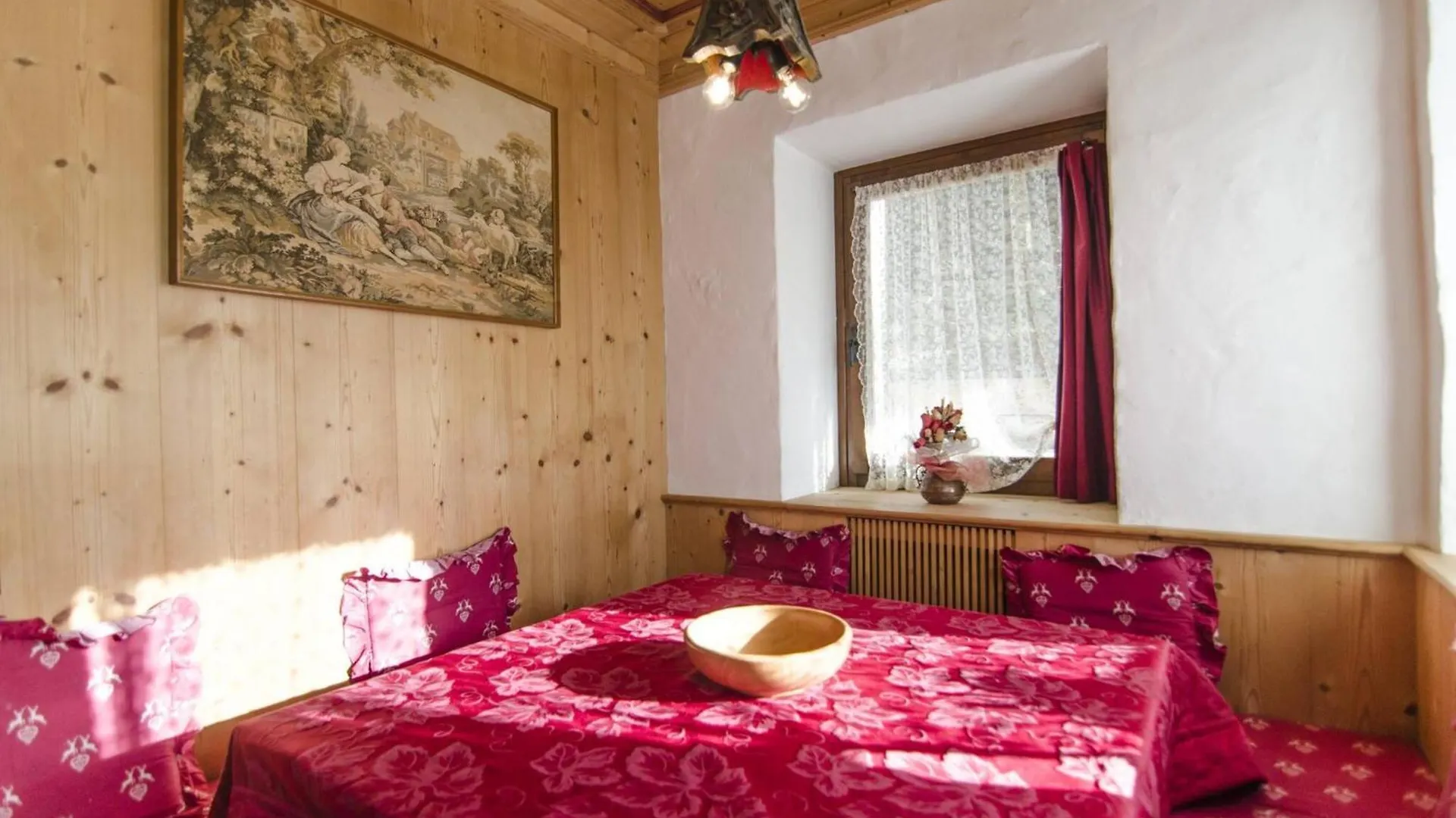 Villa Lucente Alvera 0*,  Italy
